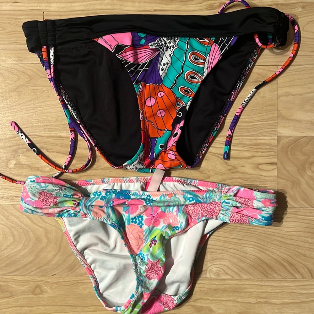 2 Victoria Secret bathing suit bottoms